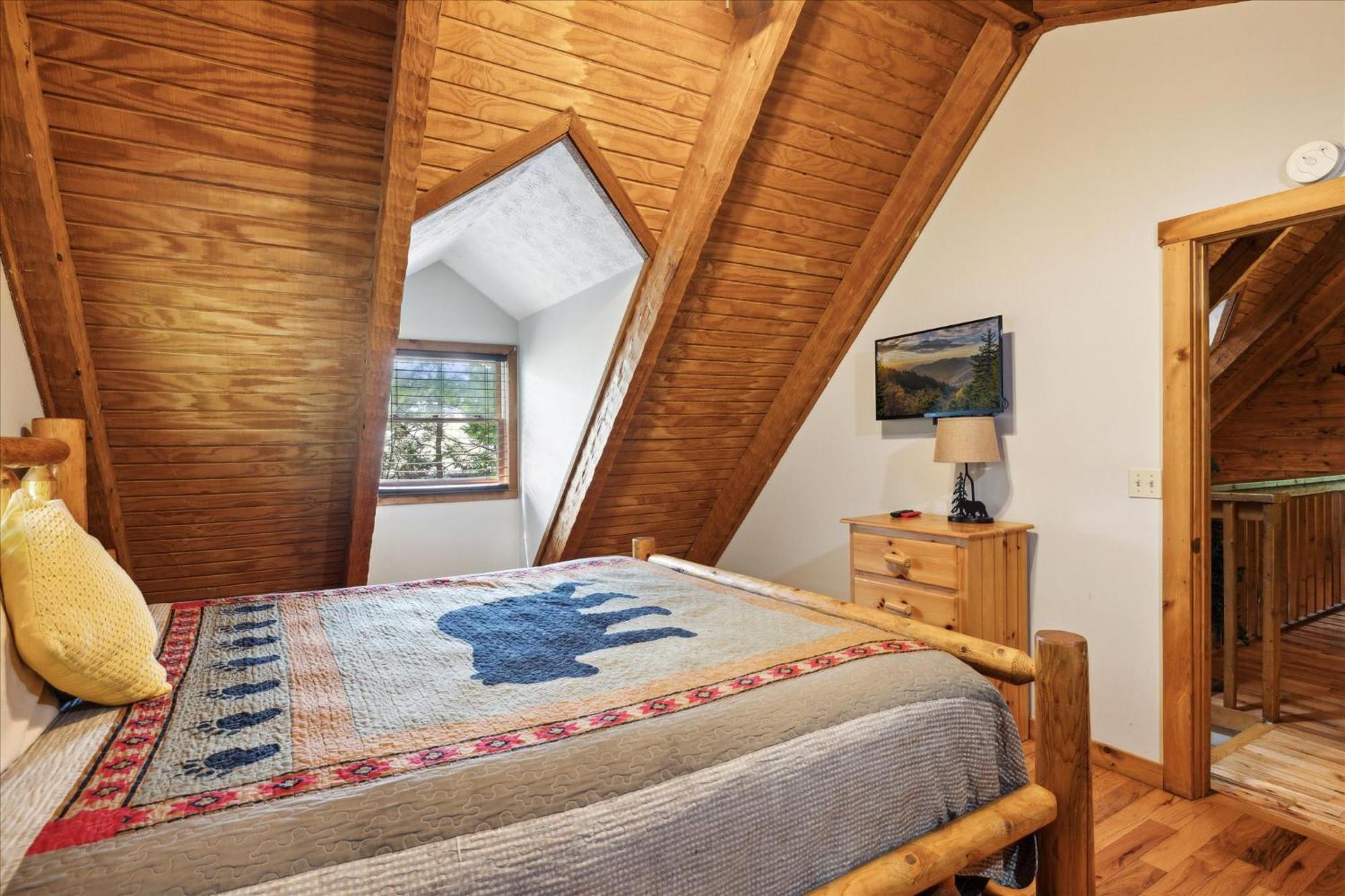A Charming Cabin, Pool, Firepit, Hot Tub-Jacuzzi Gatlinburg Eksteriør bilde