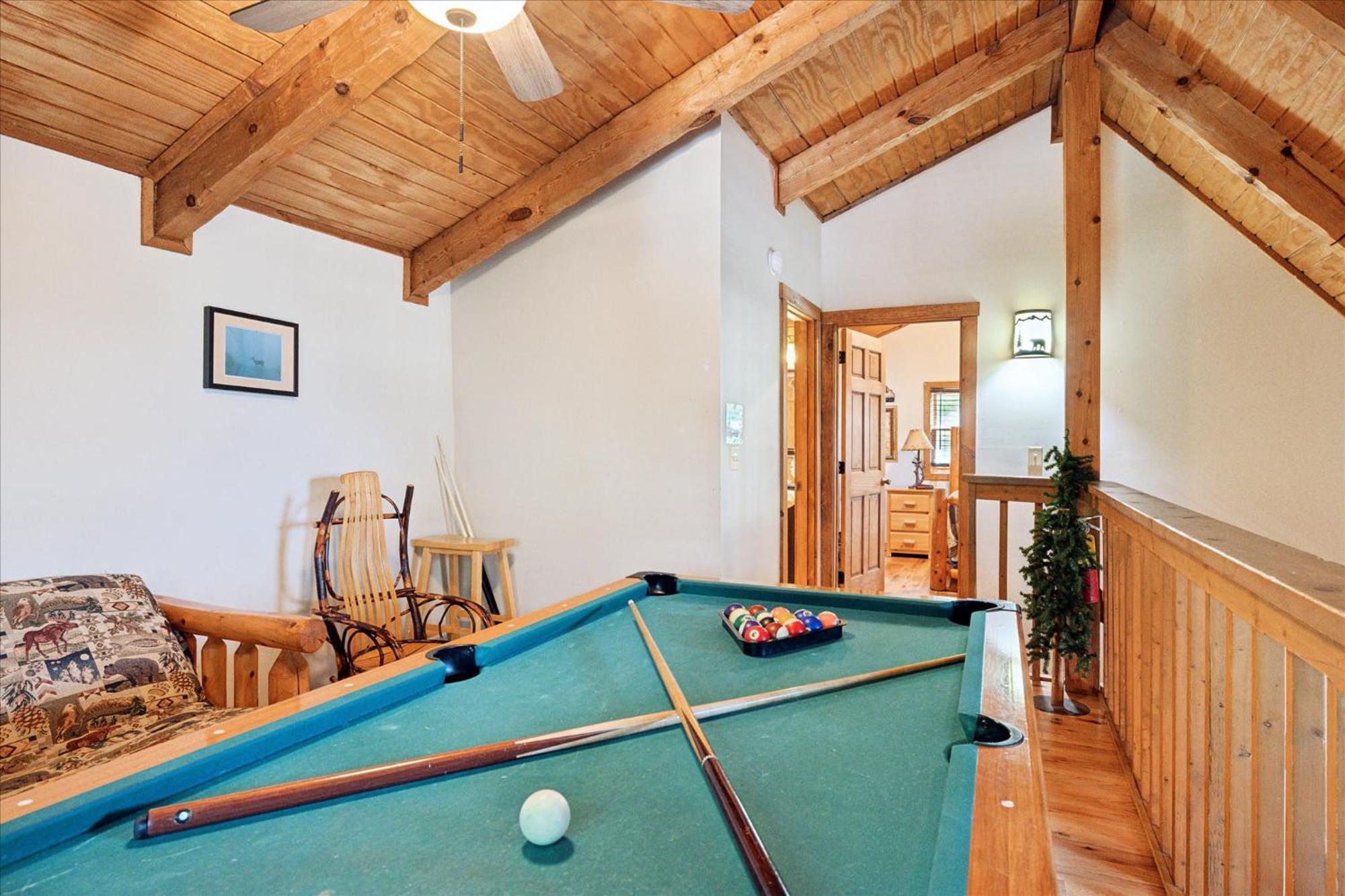 A Charming Cabin, Pool, Firepit, Hot Tub-Jacuzzi Gatlinburg Eksteriør bilde
